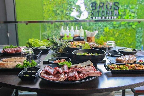 Bros Kitchen BBQ & Beer